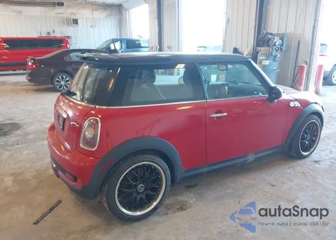 2009 Mini John Cooper Works from USA, damaged, VIN WMWMF93579TF96358